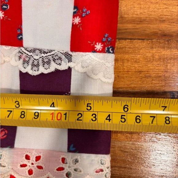 Set of 2 Quilted Patchwork Granny Square Vintage Stockings Christmas Cottage Cor - Picture 8 of 11